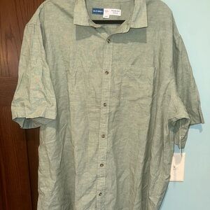 Old Navy Men's Casual Light Green Button Down Shirt